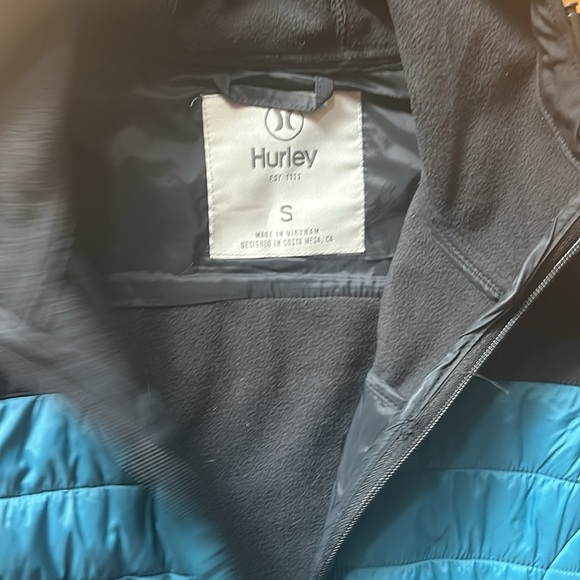 Hurley Jacket !!! 🤙 - Picture 4 of 5